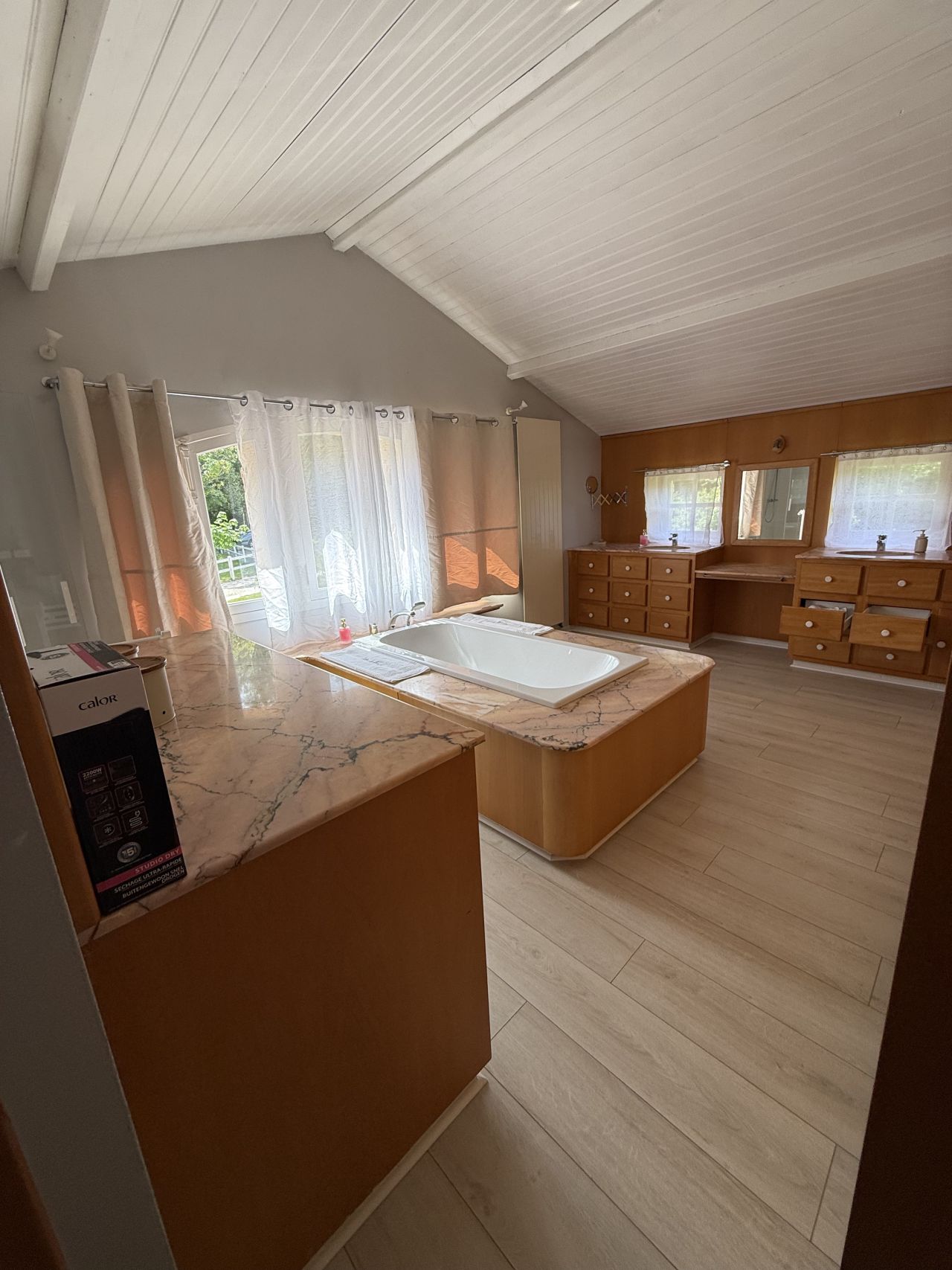 Salle de bain et douche étage